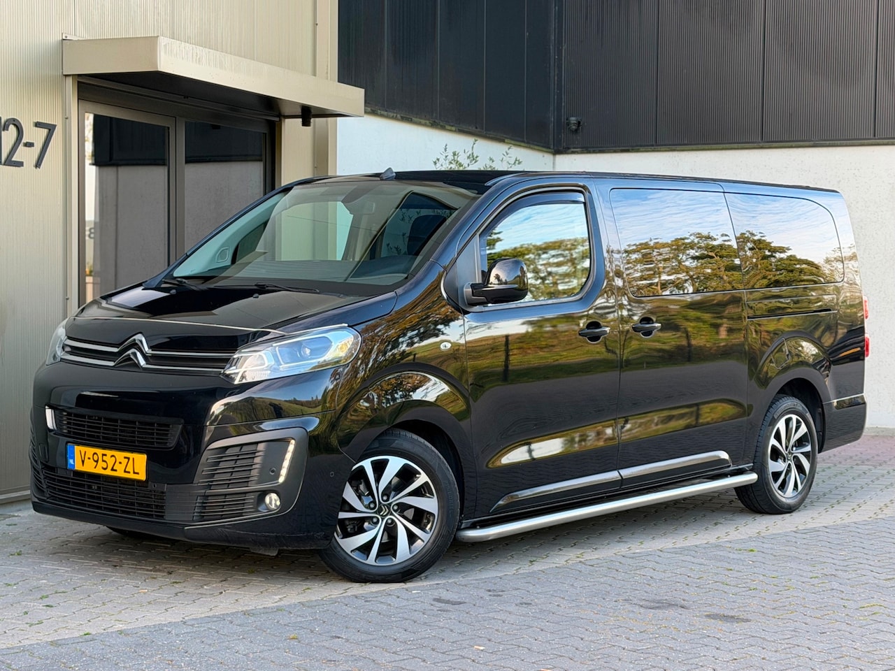 Citroën Jumpy - 2.0 BlueHDI|180|Business|XL|DC|S&S|Carplay| - AutoWereld.nl