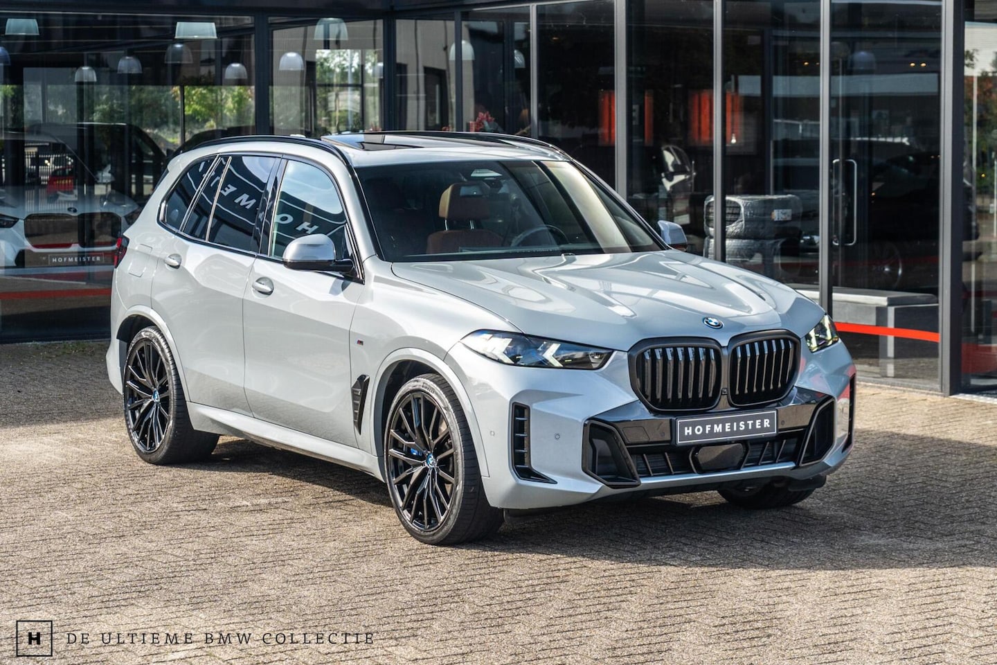 BMW X5 - xDrive50e M-Sport Pro | Skylounge | Stoelkoeling - AutoWereld.nl