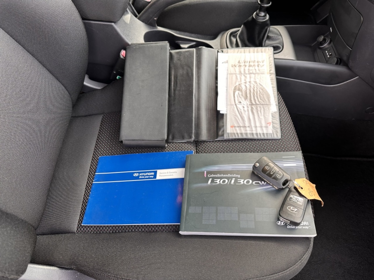 Hyundai i30 - 1.6i Dynamic*RIJKLAARPRIJS*