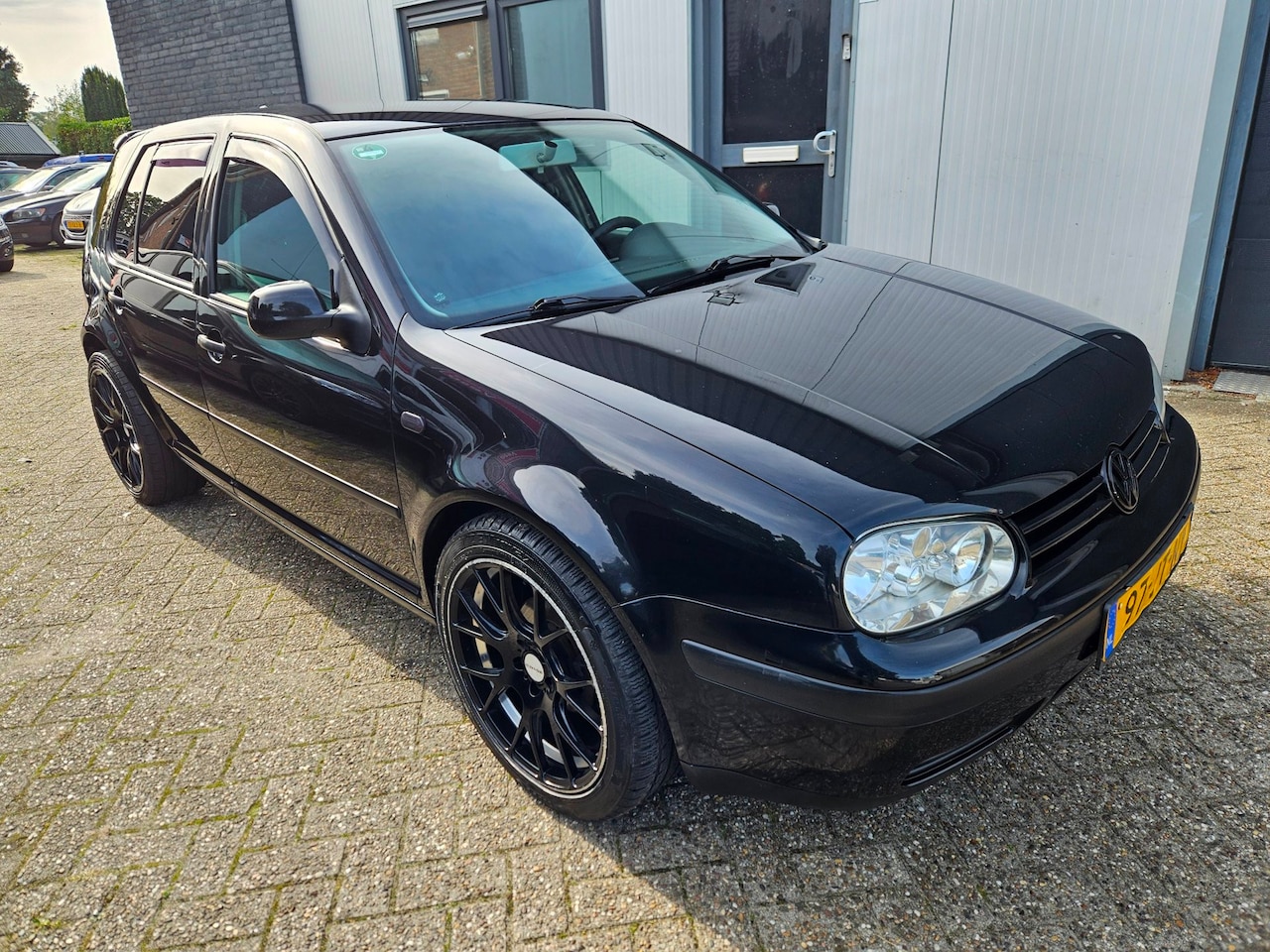 Volkswagen Golf - 1.4-16V|Airco|Electrich pakket,|18Inch Velgen - AutoWereld.nl