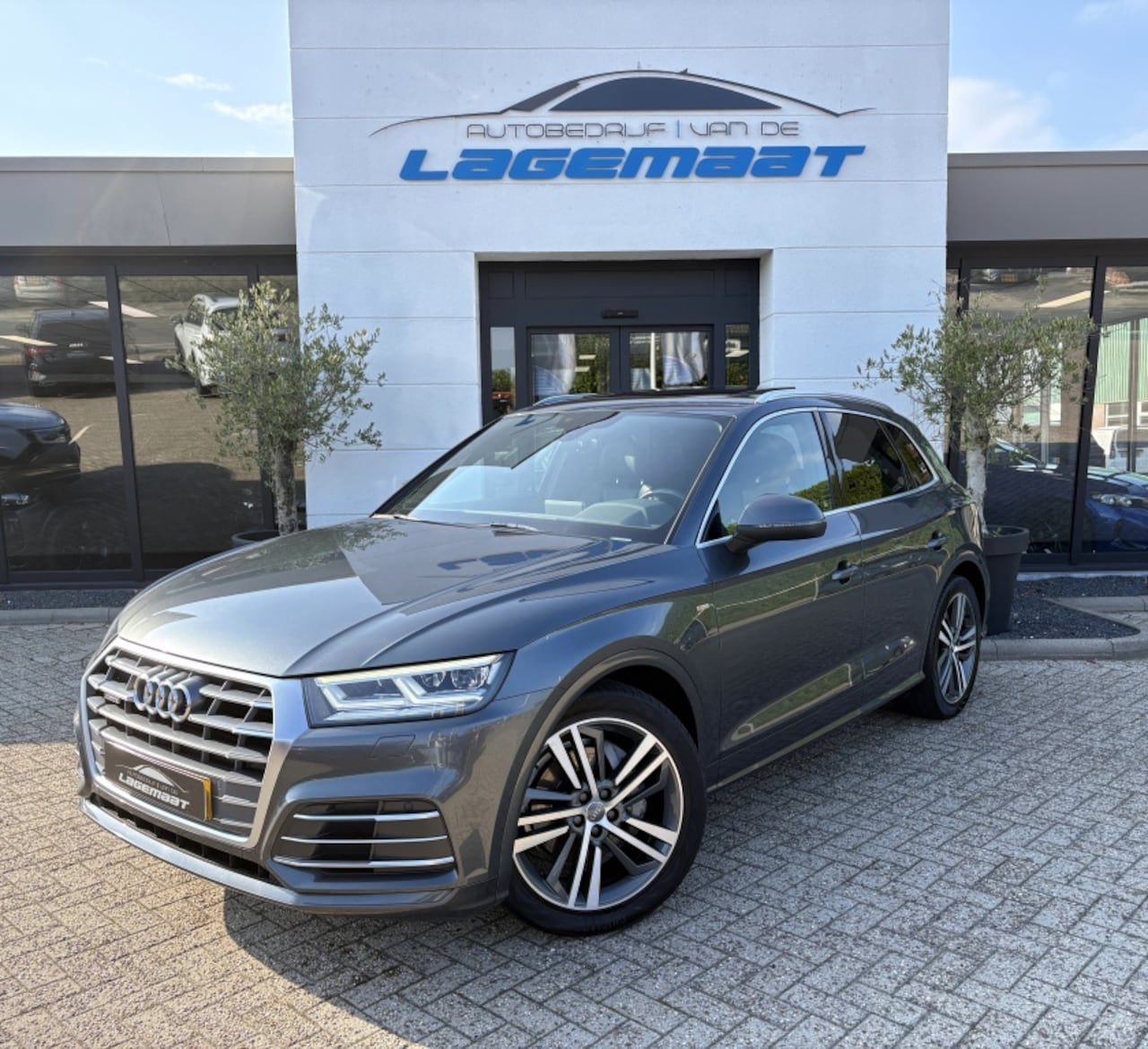 Audi Q5 - 2.0 TFSI Quattro | S-Line | Luchtvering | Pano | Trekhaak | Memory | - AutoWereld.nl