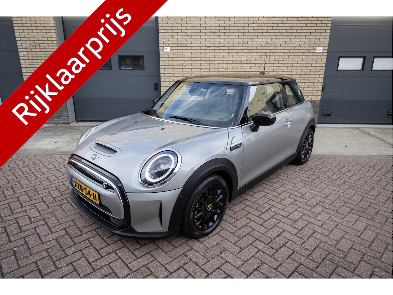 MINI Electric - MINI Cooper SE Electric 33 kWh *Panorama dak* - AutoWereld.nl