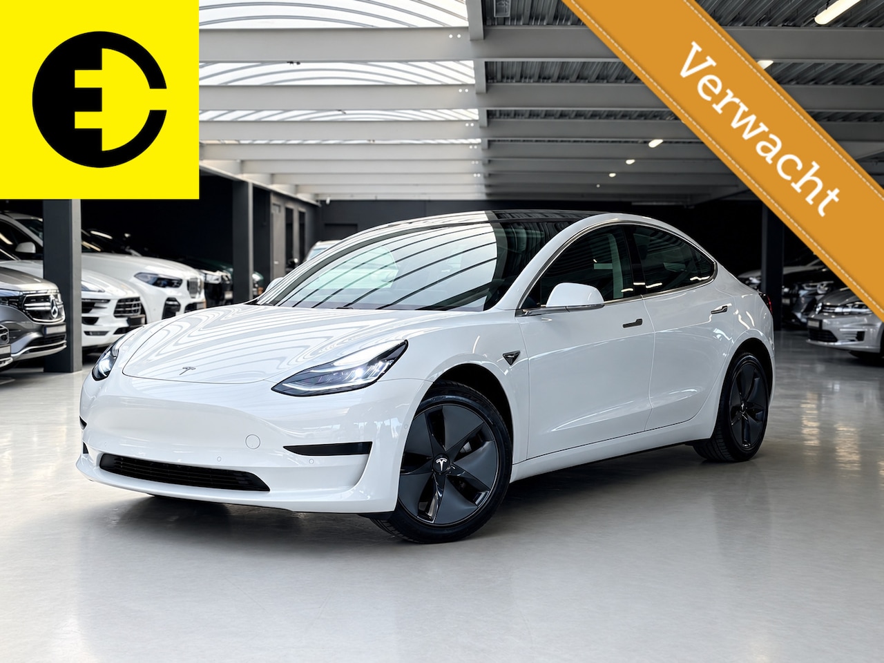 Tesla Model 3 - Standard RWD Plus 60 kWh | Leder | Pano | Stoelverwarming - AutoWereld.nl