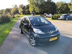 Peugeot 107 - 1.0-12V XR