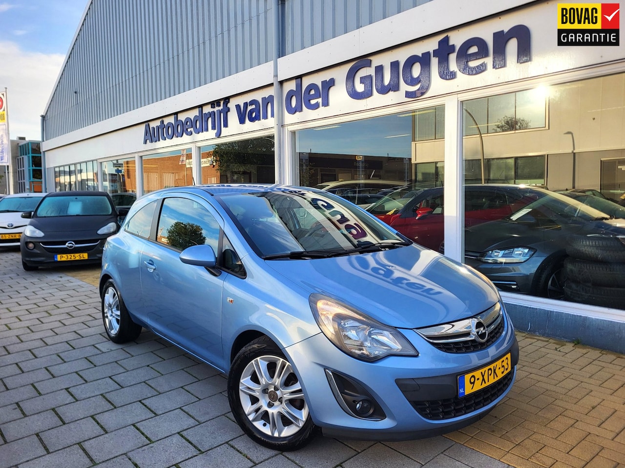 Opel Corsa - 1.4-16V BlitZ / Airco / Stoel -en Stuurverwarming / Park. sensoren / - AutoWereld.nl