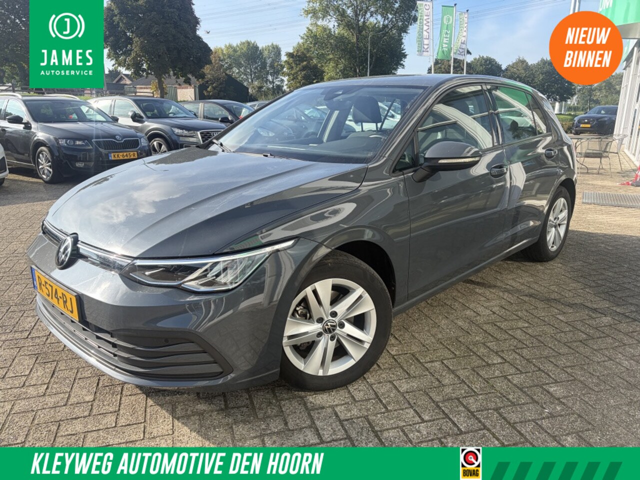 Volkswagen Golf - 1.0 eTSI Life, Aut, Nav, Carplay, Camera, Digidash - AutoWereld.nl