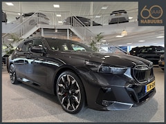 BMW 5-serie Touring - 550e xDrive, M Sport Pro, B&W, Pano, M sportstoelen