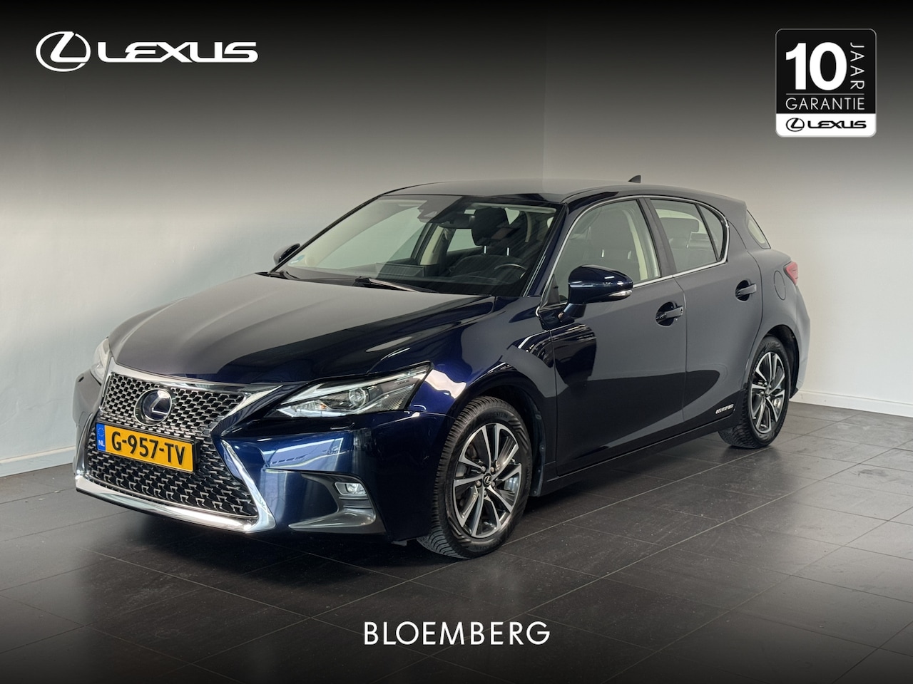 Lexus CT 200h - Edition 30 | Navigatie | All Seasons | - AutoWereld.nl