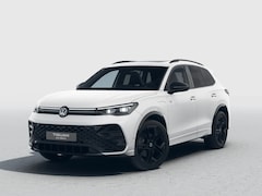 Volkswagen Tiguan - R-Line Edition 1.5 eHybrid 272 PK | LED Matrix | Panoramadak | Trekhaak | Head Up display