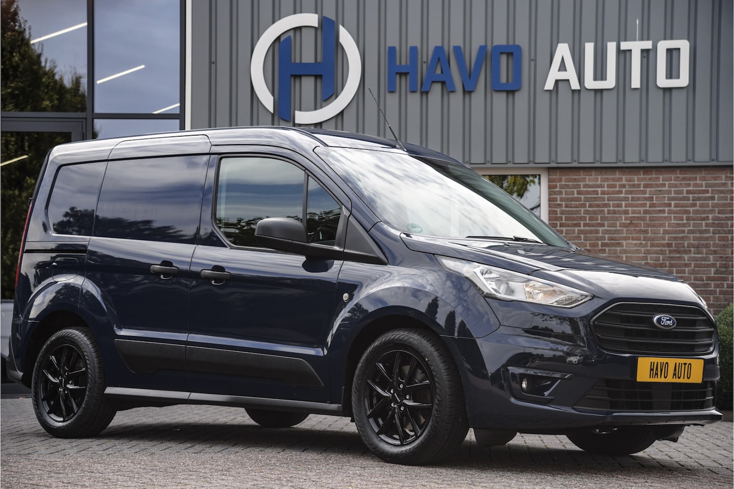 Ford Transit Connect - 1.0 Benzine, AIRCO, TREKHAAK, INCL. BTW-BPM - AutoWereld.nl