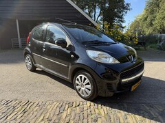 Peugeot 107 - 1.0-12V XS.5 drs Airco, electr pakket Lage km stand/NAP