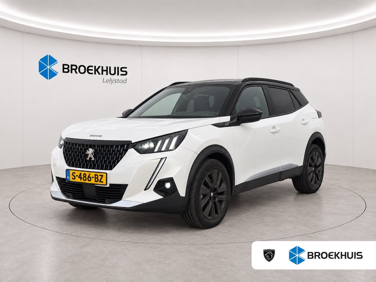 Peugeot 2008 - 1.2 PURETECH 155PK GT PACK AUTOMAAT / NAVI / LEDER / CLIMA / PDC / 18" LMV / CAMERA / PANO - AutoWereld.nl
