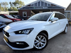 SEAT Leon Sportstourer - 1.0 TSI Style Business Intense Camera, Trekhaak, Virt.Dash