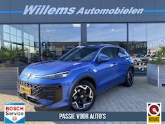 Volkswagen T-Roc - 1.5 eTsi R- Line First Edition Winterpakket, Elektrische Achterklep & Camera
