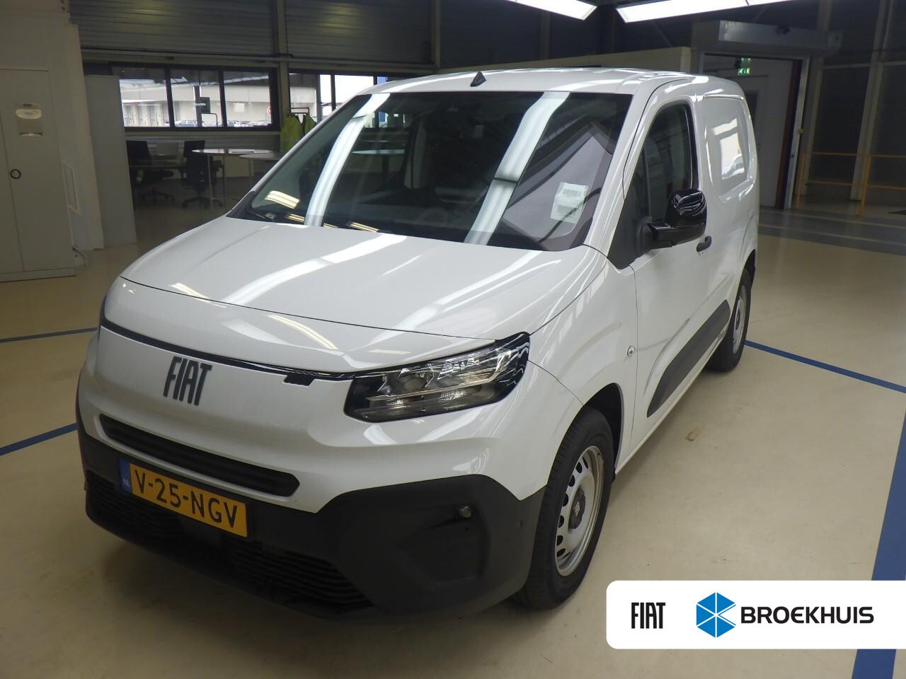 Fiat E-Doblo - 50 kWH 136pk | Airconditioning handmatig | Centrale deurvergrendeling met afstandsbedienin - AutoWereld.nl