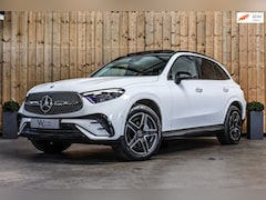 Mercedes-Benz GLC-klasse - 300e 4MATIC AMG Line *Pano*Burmester*360 Camera*Trekhaak