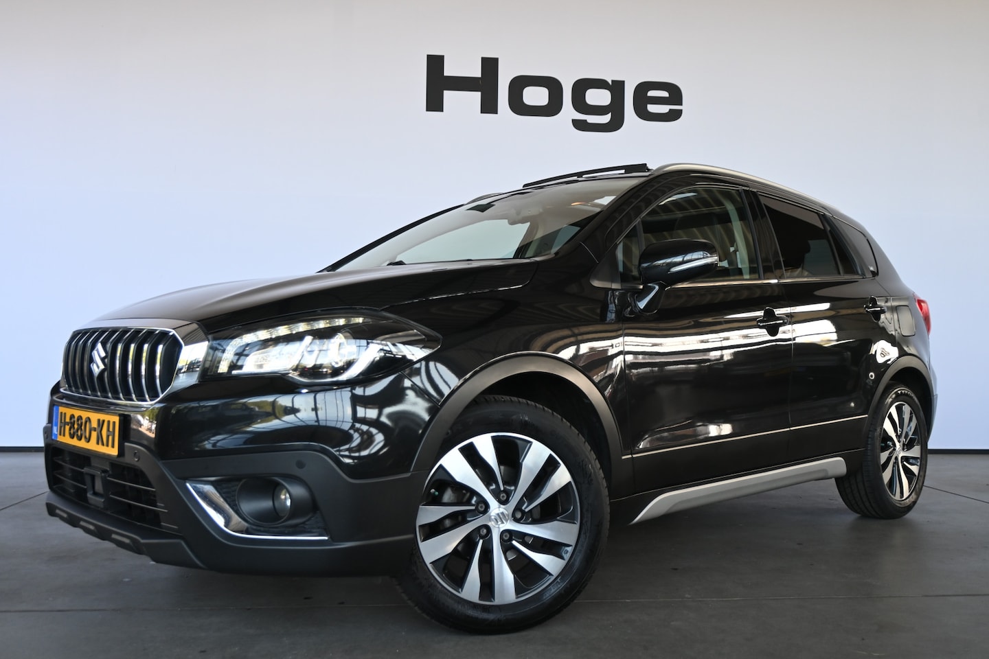 Suzuki S-Cross - 1.0 Boosterjet Stijl Clima Navigatie Panoramadak Stoelverwarming Goed Onderhouden! Inruil - AutoWereld.nl