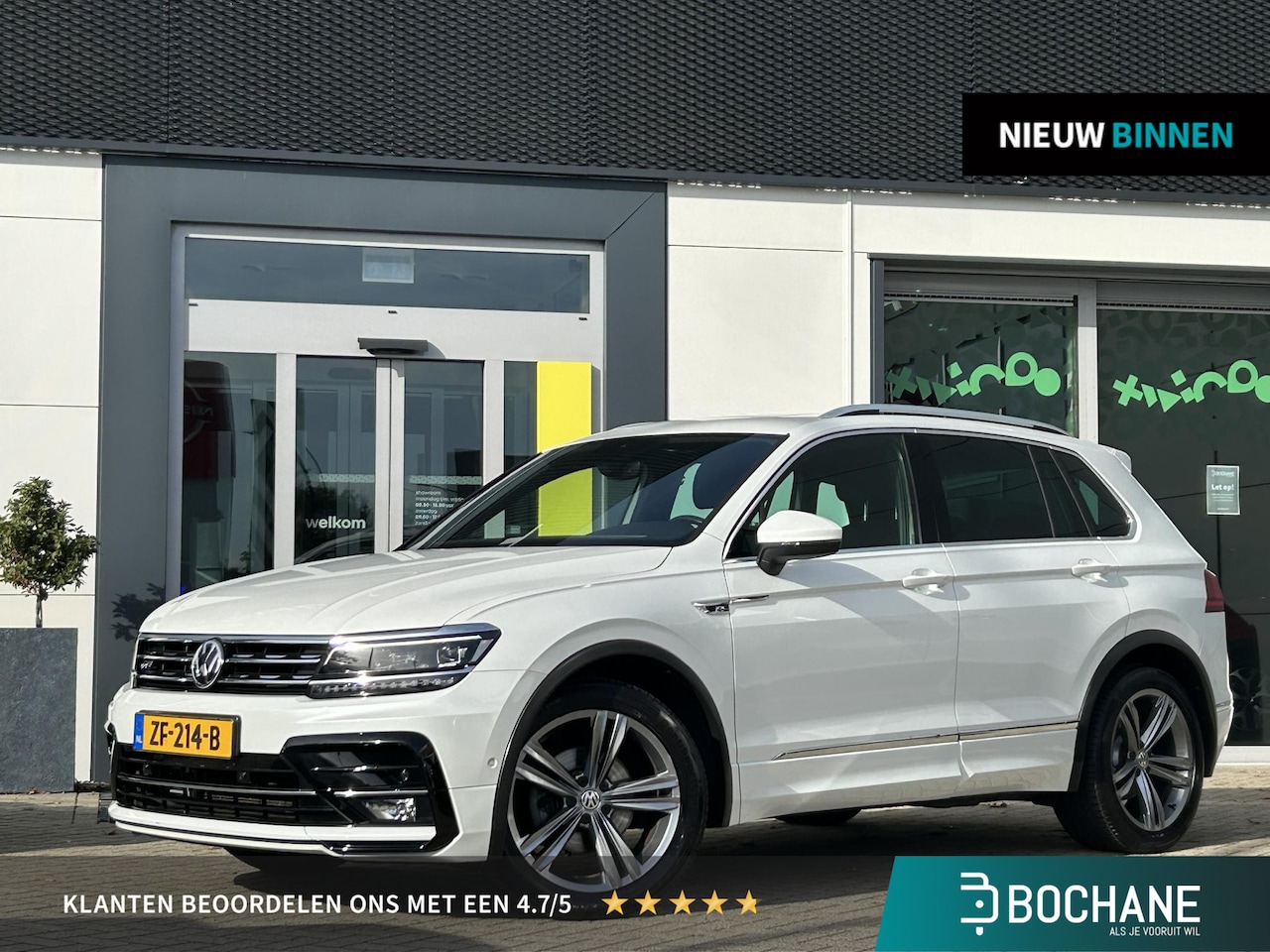 Volkswagen Tiguan - 1.5 TSI ACT Highline | R-Line | Trekhaak | Panoramadak | - AutoWereld.nl