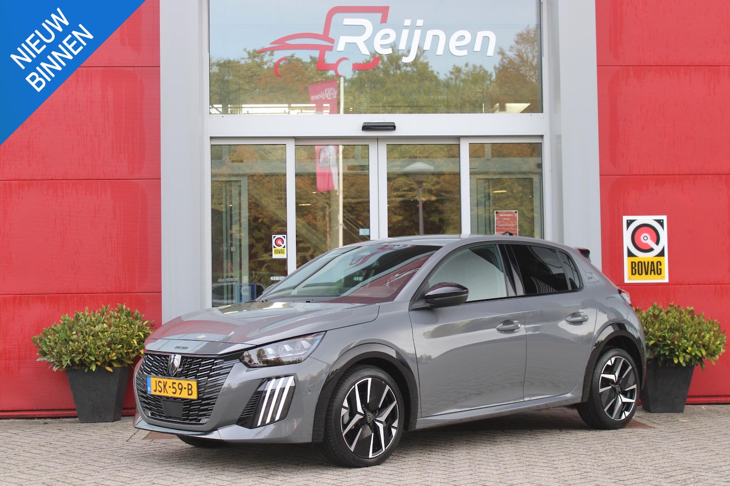 Peugeot 208 - 1.2 Hybrid 145PK AUTOMAAT GT PACK | ELEKTRISCH BEDIENBARE BESTUURDERSSTOEL MET MASSAGE FUN - AutoWereld.nl