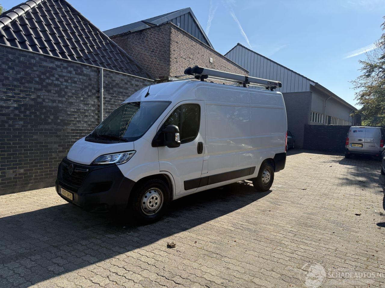 Opel Movano - 2.2D 140 Zwaar L2H2 Edition 2.2D 140 Zwaar L2H2 Edition - AutoWereld.nl