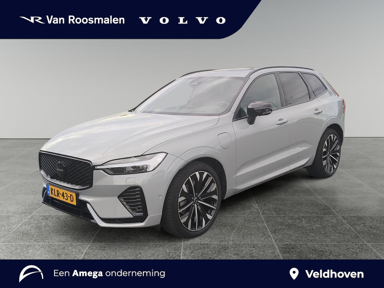 Volvo XC60 - 2.0 T6 Plug-in hybrid AWD Ultra Dark Luchtvering | Bowers & Wilkins | Charcoal hemelbekle - AutoWereld.nl
