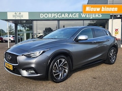 Infiniti Q30 - 1.6T Premium, Navi, 360camera, Trekhaak, Leder/Alcantara, Dealeronderhouden, DAB