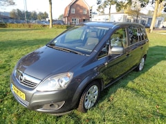 Opel Zafira - 7 persoons met nieuwe a p k