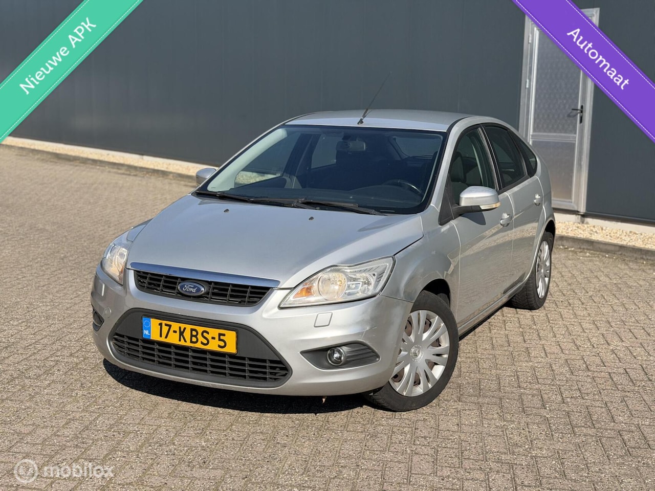 Ford Focus - 1.6 Ghia AUTOMAAT/NWEAPK/AIRCI - AutoWereld.nl