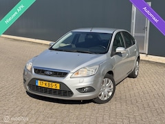 Ford Focus - 1.6 Ghia AUTOMAAT/NWEAPK/AIRCI
