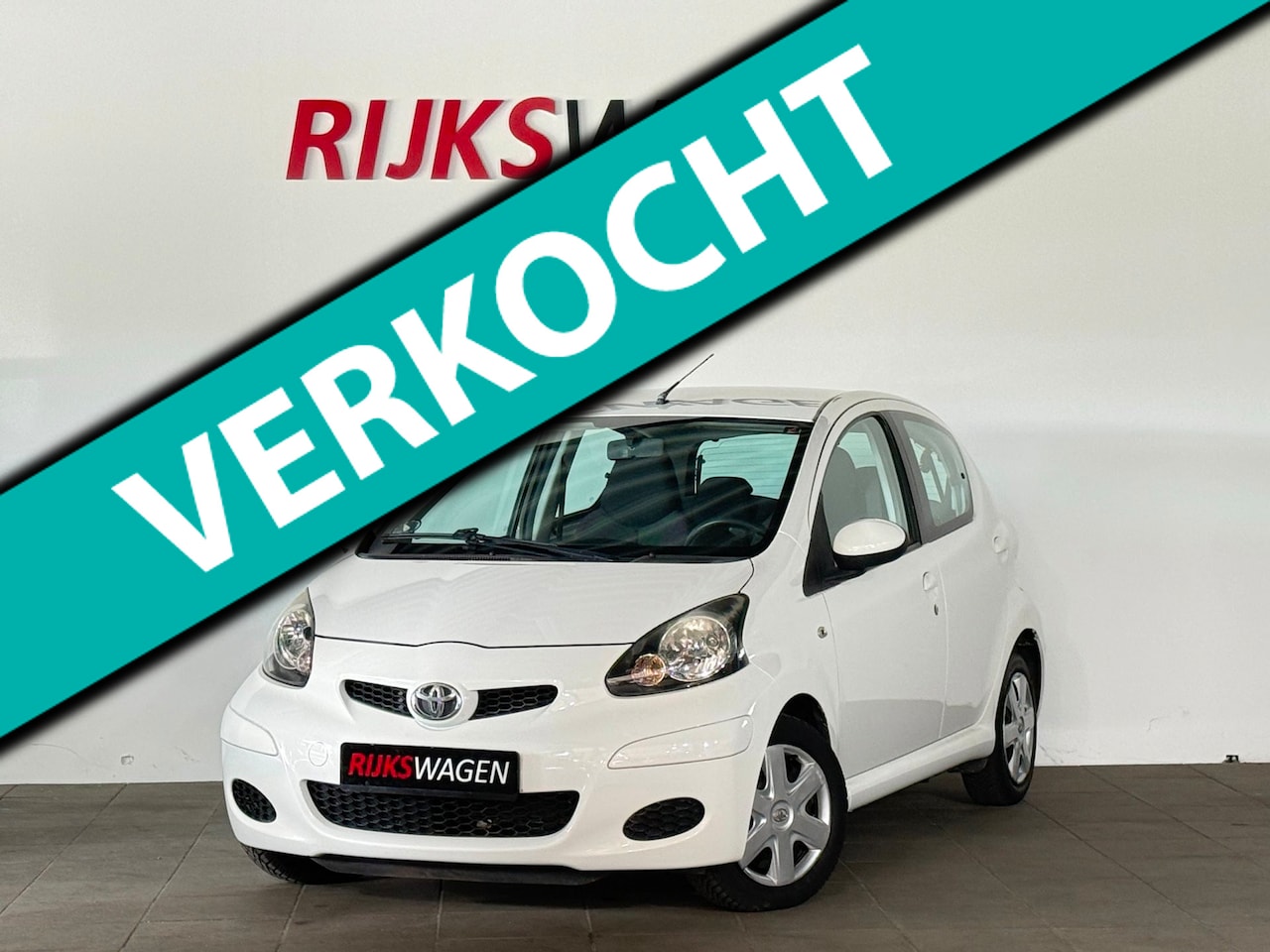 Toyota Aygo - 1.0-12V Comfort Navigator Airco/Automaat/KM - AutoWereld.nl