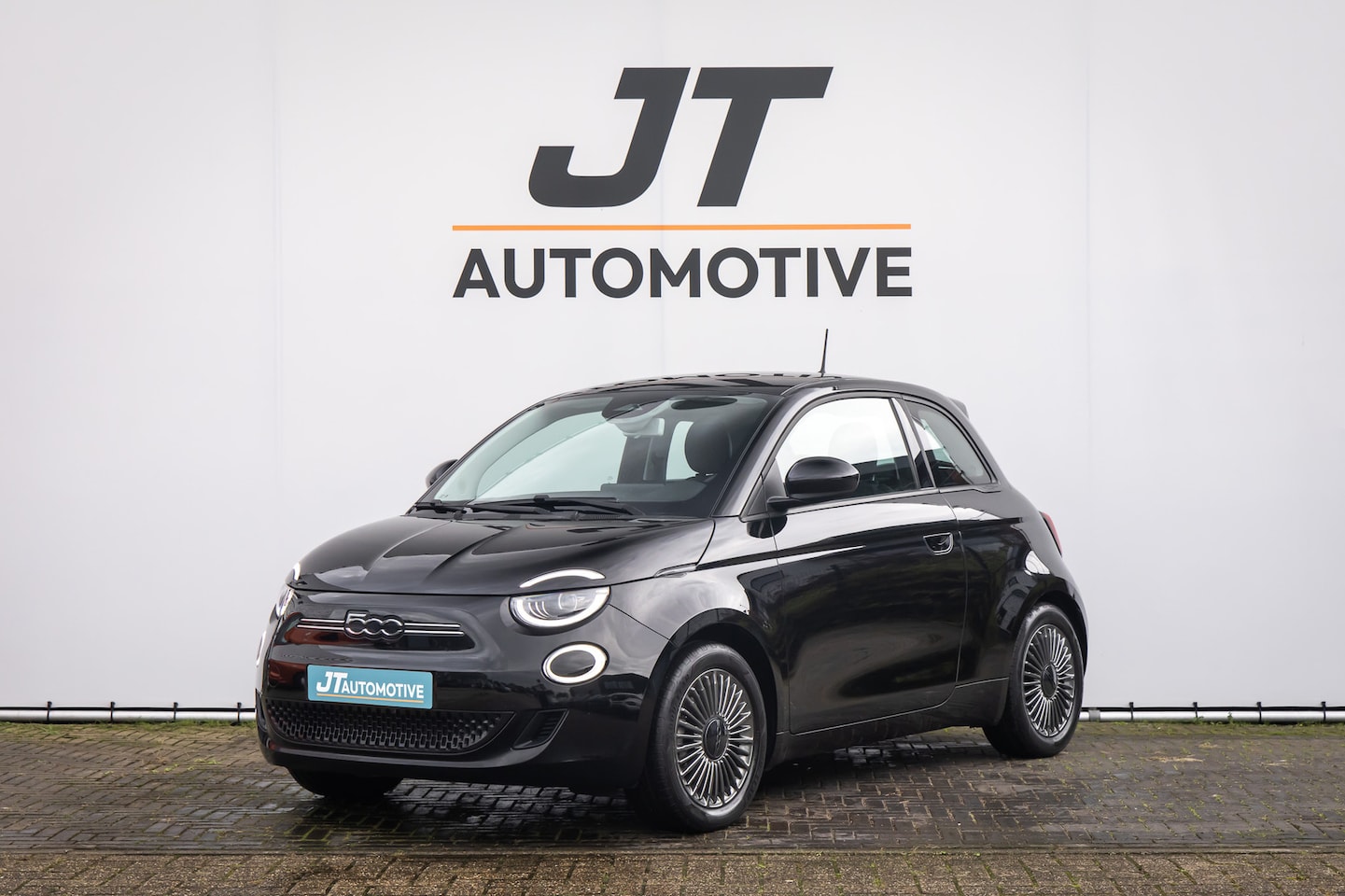 Fiat 500e - Icon 42kWh NLAuto Stoelverwarming | Camera | Carplay | PDC | Dab | Cruise control | - AutoWereld.nl