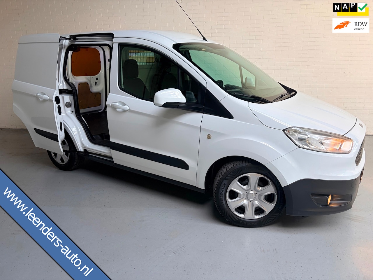 Ford Transit Courier - 1.5 TDCI Trend 1.5 TDCI Trend, Airco, CruiseControl, Stoel verwarming Schuifdeur 1ste eigenaar Nederlands - AutoWereld.nl