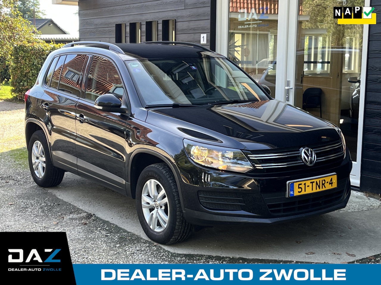 Volkswagen Tiguan - 1.4 TSI Comfort&Design Ecc/Audio/Pdc/Trekhaak - AutoWereld.nl