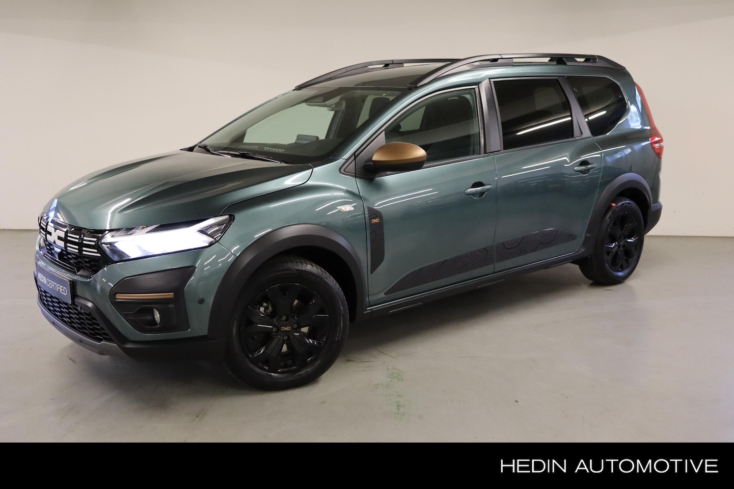 Dacia Jogger - Hybrid 140 Extreme 7p. | Automaat | MediaNav Multimedia | Camera | Parkeersensoren | Stoel - AutoWereld.nl