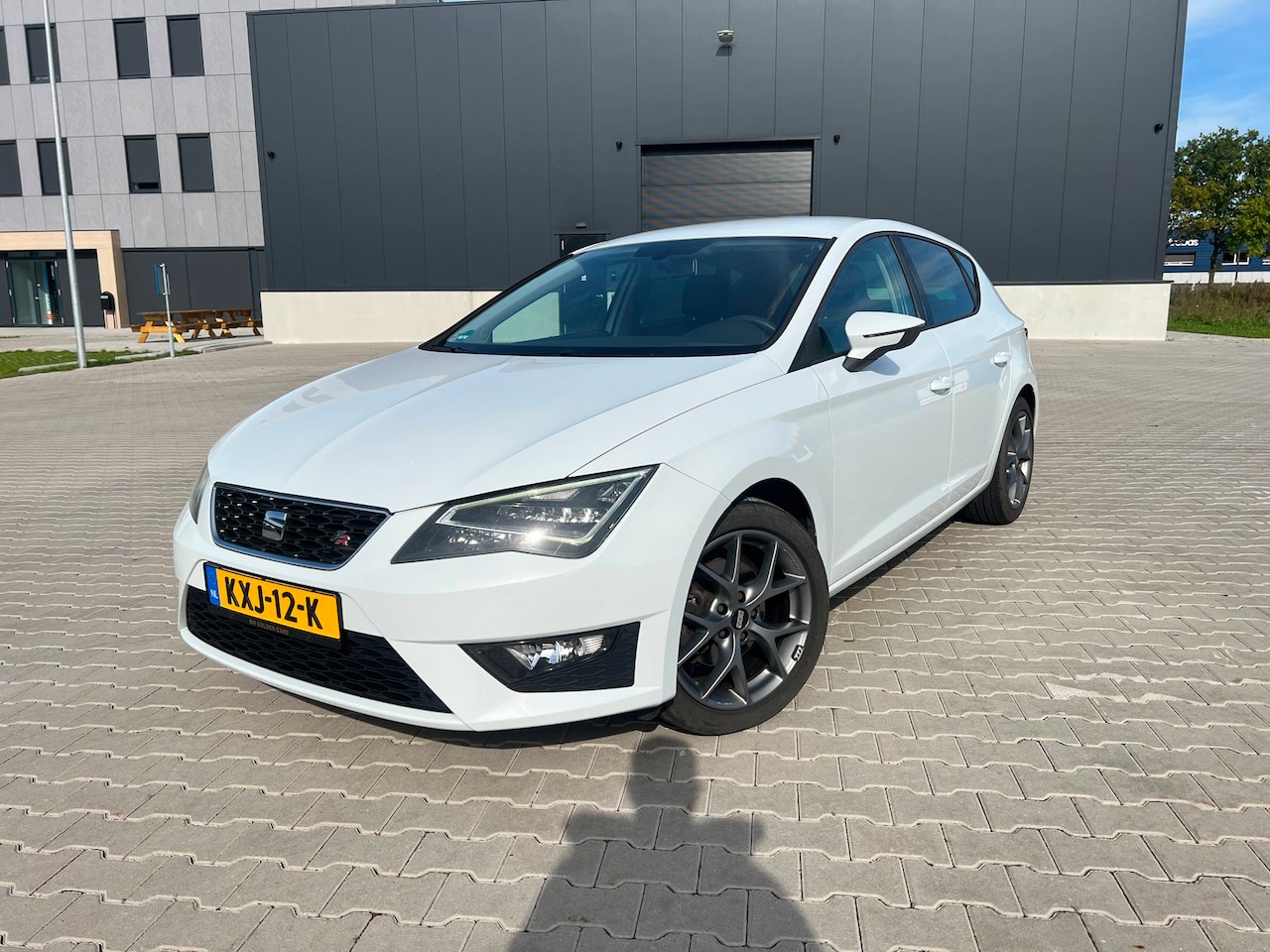 SEAT Leon - 1.4 TSI FR Business 1.4 TSI FR Business - AutoWereld.nl