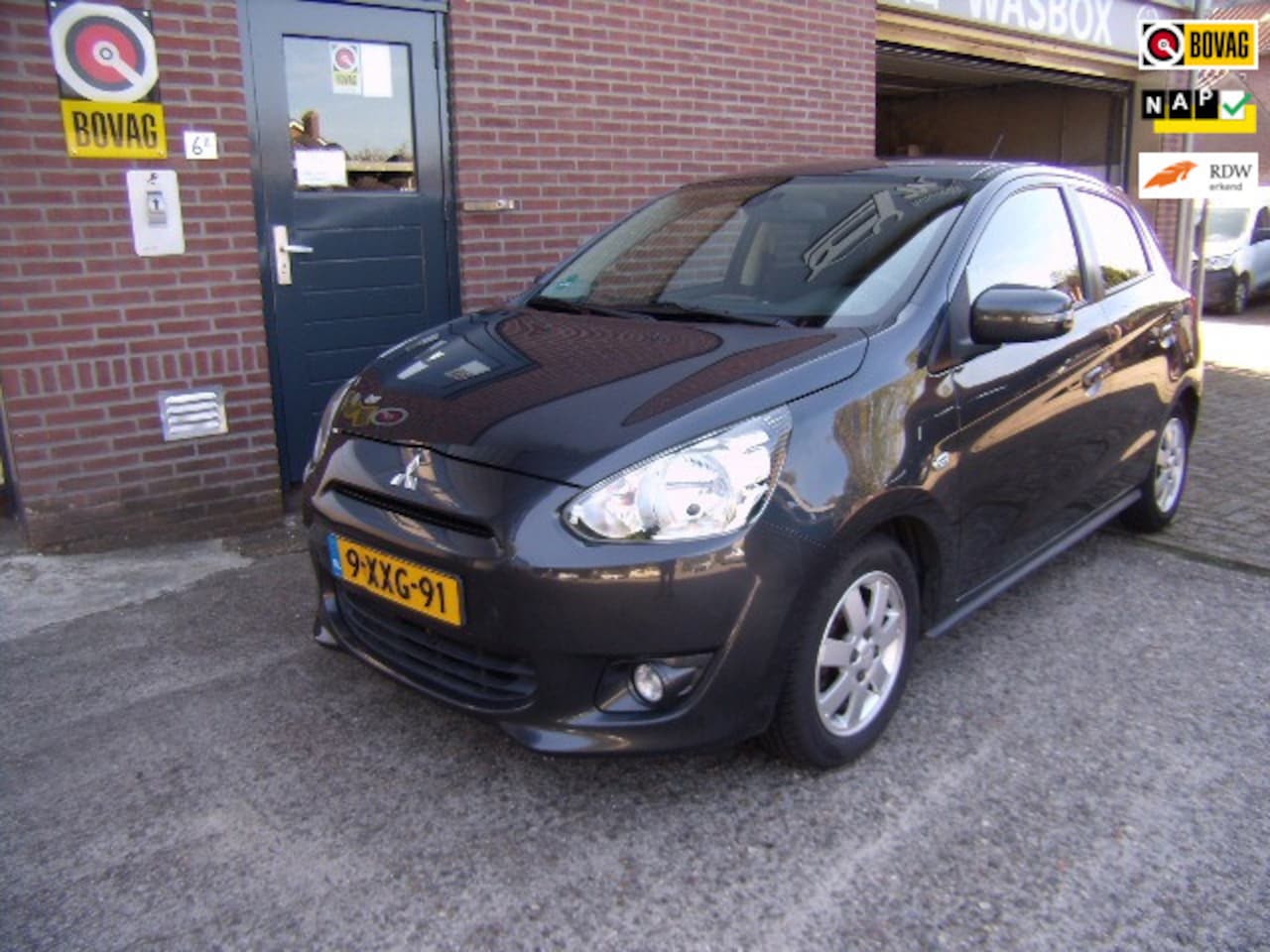Mitsubishi Space Star - 1.0 Intense 1.0 Intense - AutoWereld.nl