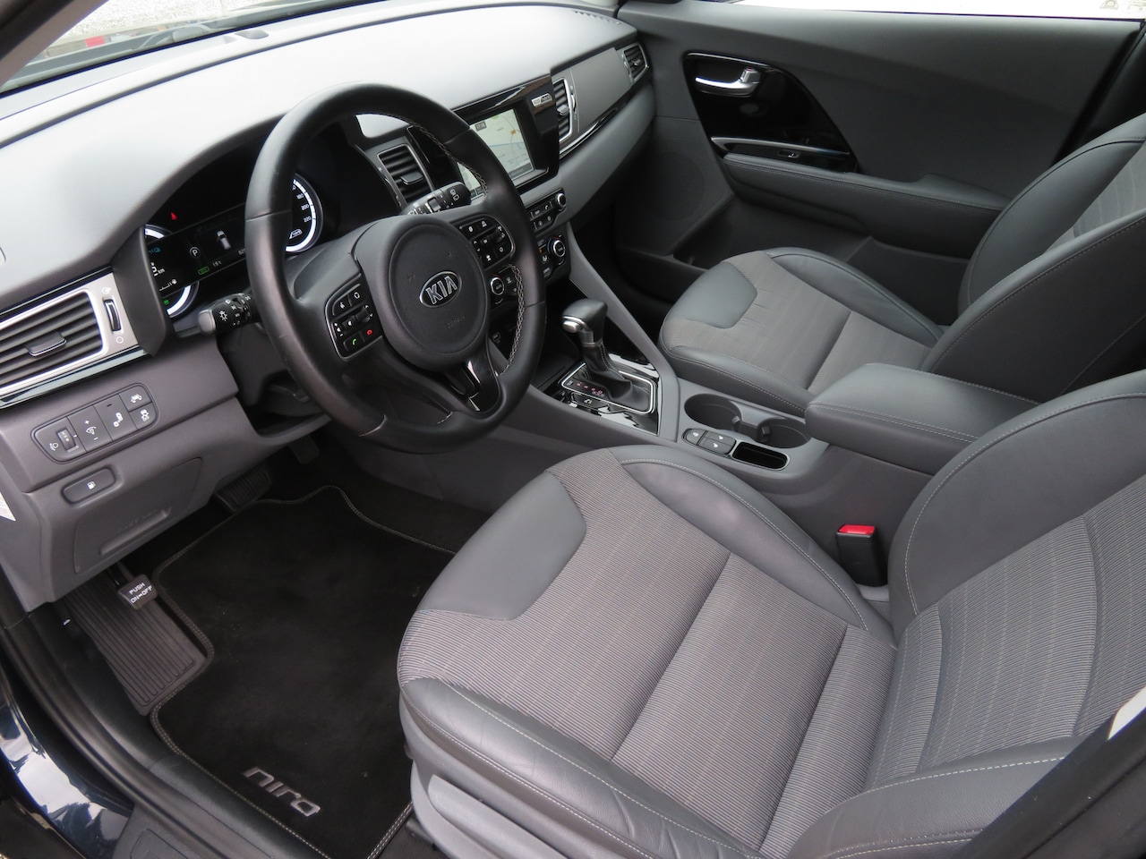 Kia Niro - 1.6 GDi Hybrid 1e Eigenaar Airco ACC Cr-Control CarPlay - AutoWereld.nl