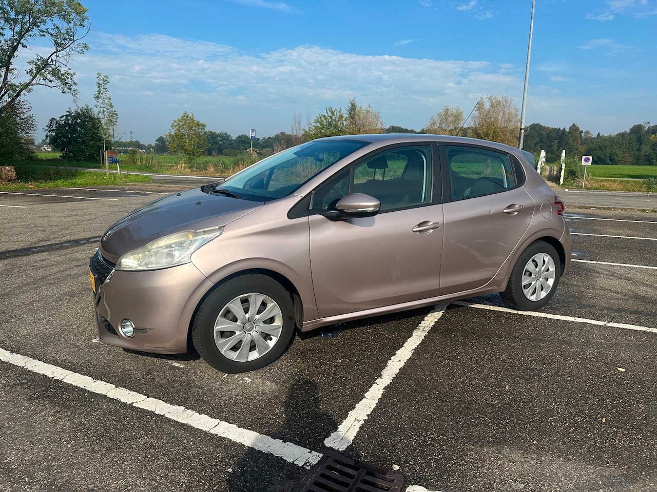 Peugeot 208 - 1.2 VTi Access AIRCO 5 DEURS - AutoWereld.nl