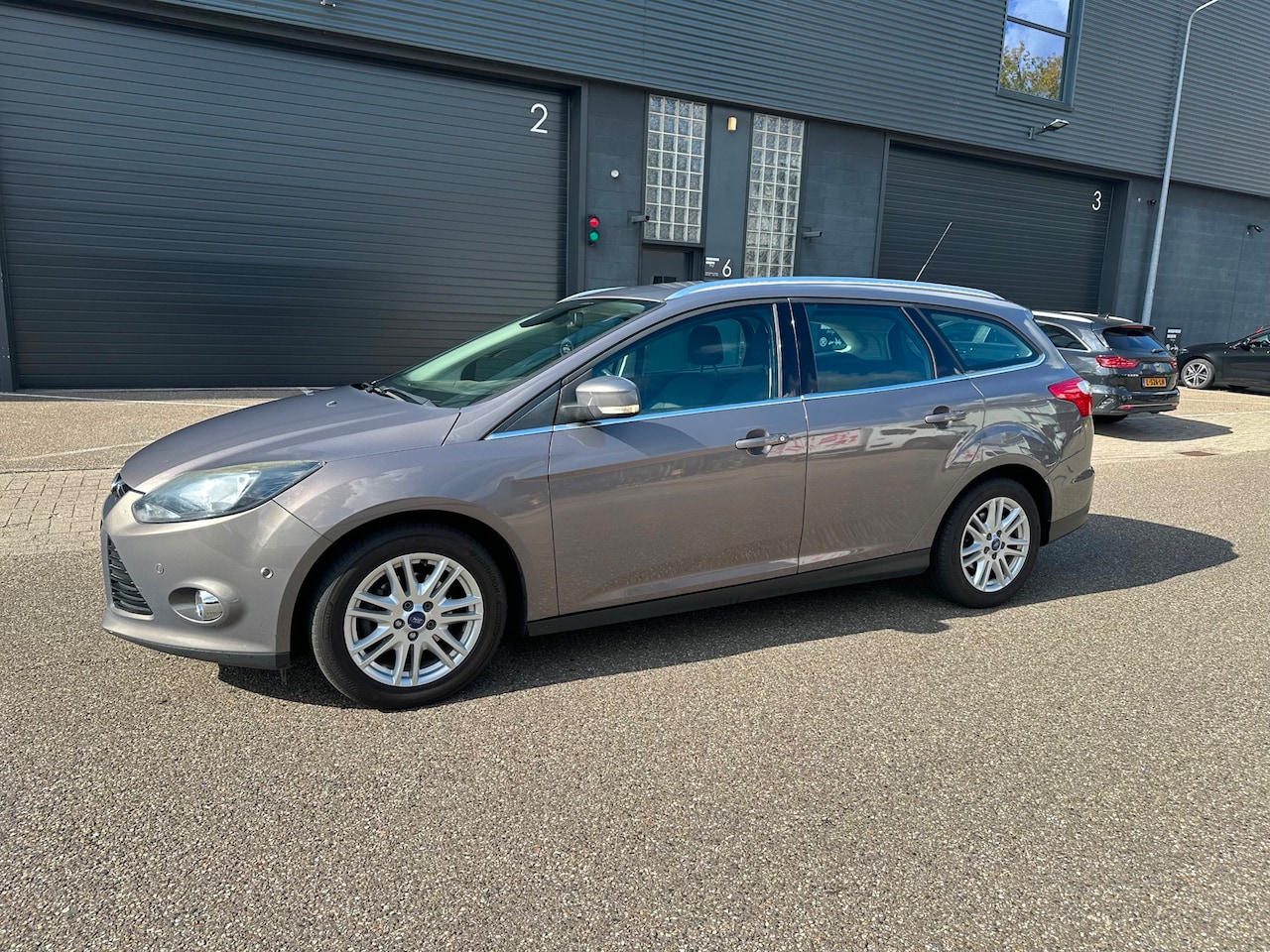 Ford Focus Wagon - 1.0 EcoBoost Edition Plus CARPLAY CLIMA - AutoWereld.nl
