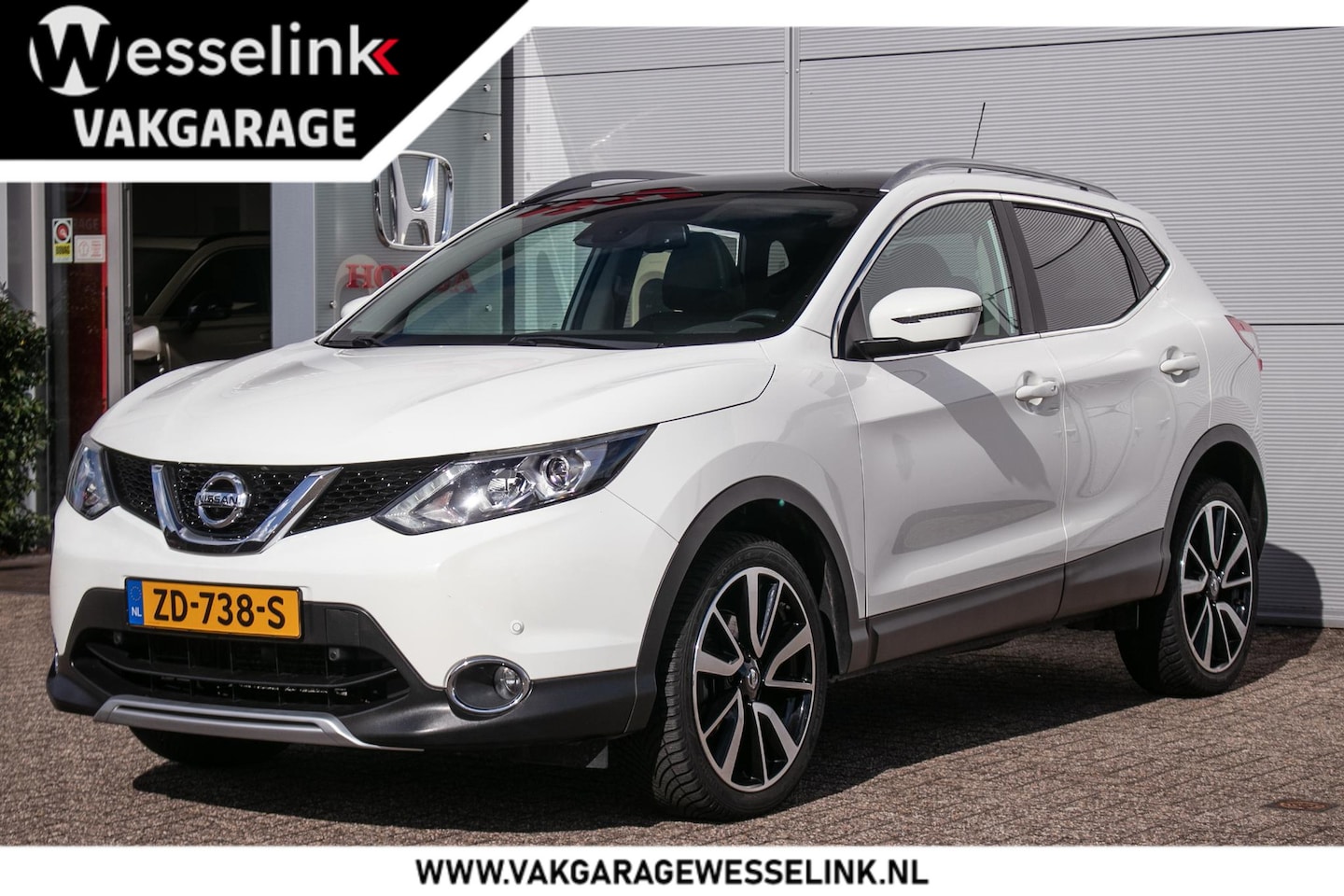 Nissan Qashqai - 1.2 Tekna - Panodak | 360 cam. | Stoelverw. | Keyless - AutoWereld.nl