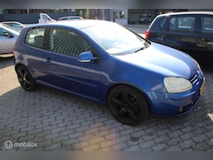 Volkswagen Golf - 1.6 Comfortline