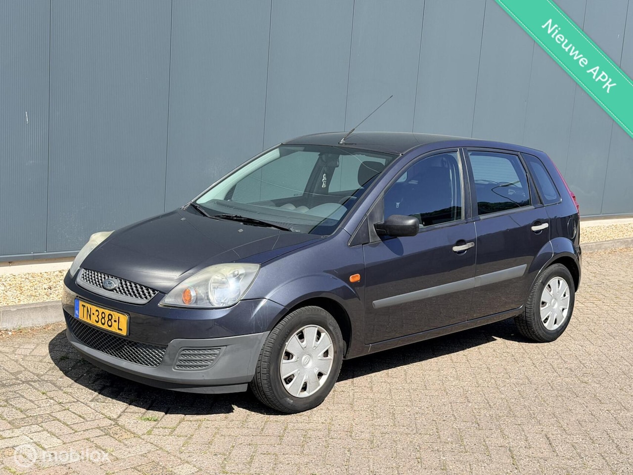 Ford Fiesta - 1.25 Ghia NWEAPK/AIRCO - AutoWereld.nl