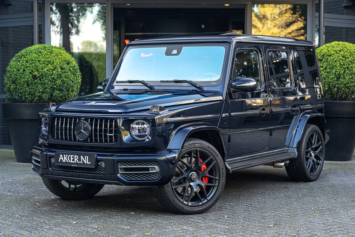 Mercedes-Benz G-klasse - G63 AMG | Drivers Pack (240 km/h) | 22 Inch | Burmester | Schuifdak - AutoWereld.nl
