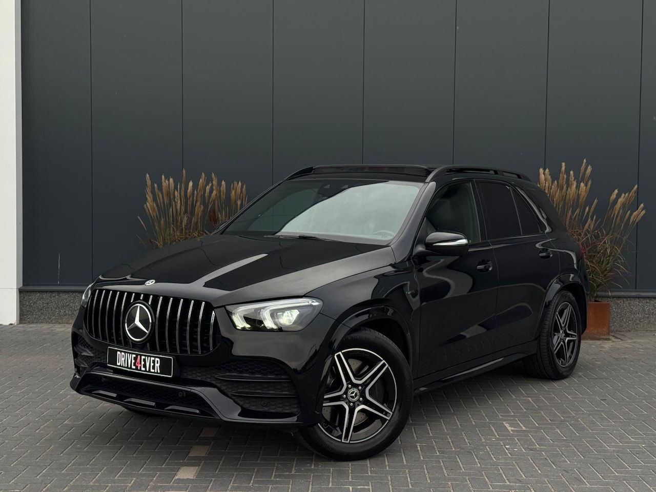 Mercedes-Benz GLE-Klasse - 350 e 4MATIC AMG Night pack PANO|LEDER|LED|CAMERA - AutoWereld.nl