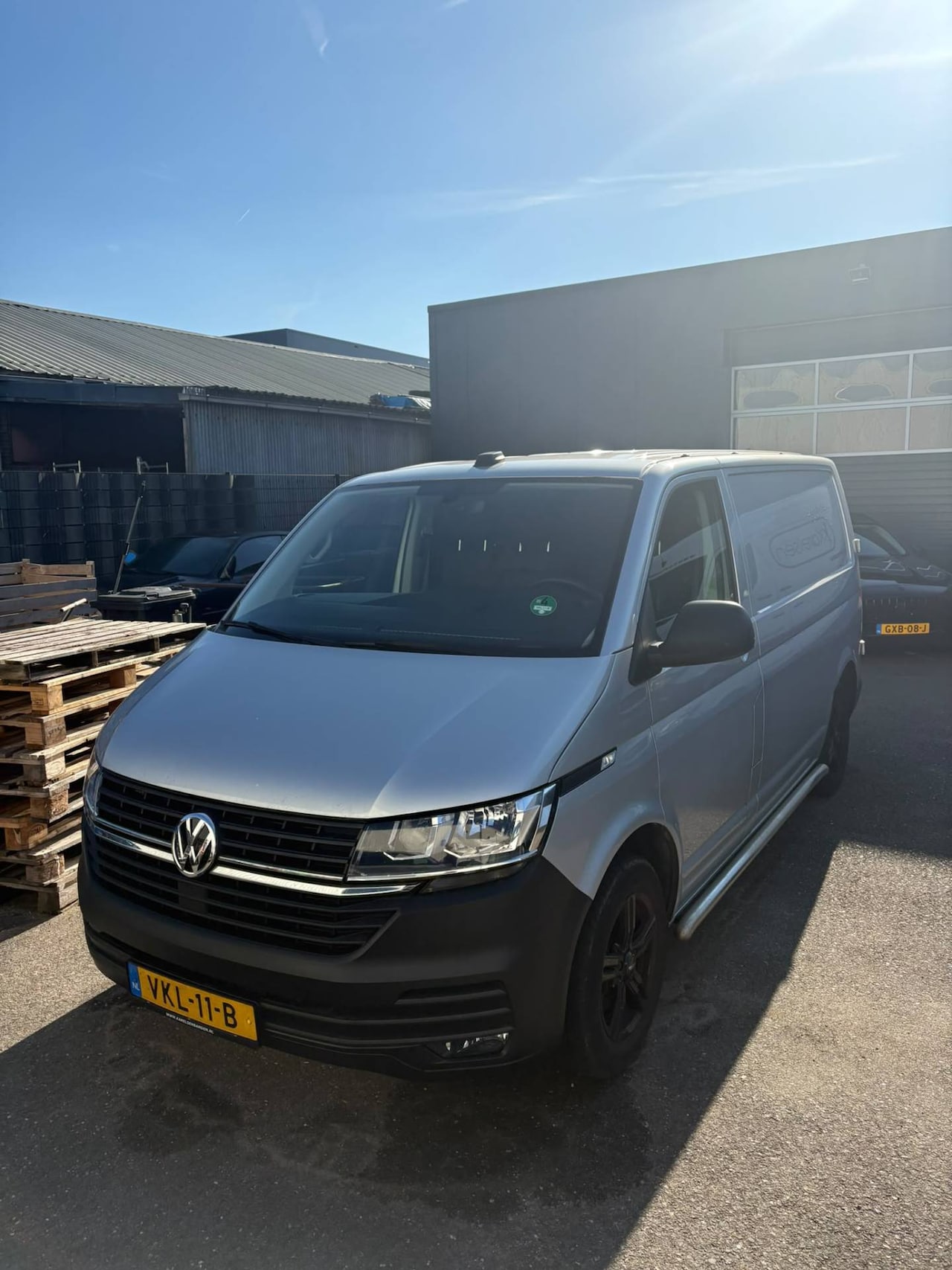 Volkswagen Transporter - 2.0 TDI L1H1 28 3 Persoons / Airco / Cruise Controle - AutoWereld.nl