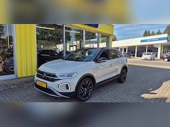 Volkswagen T-Roc - 1.0 TSI Style Pannorama dak