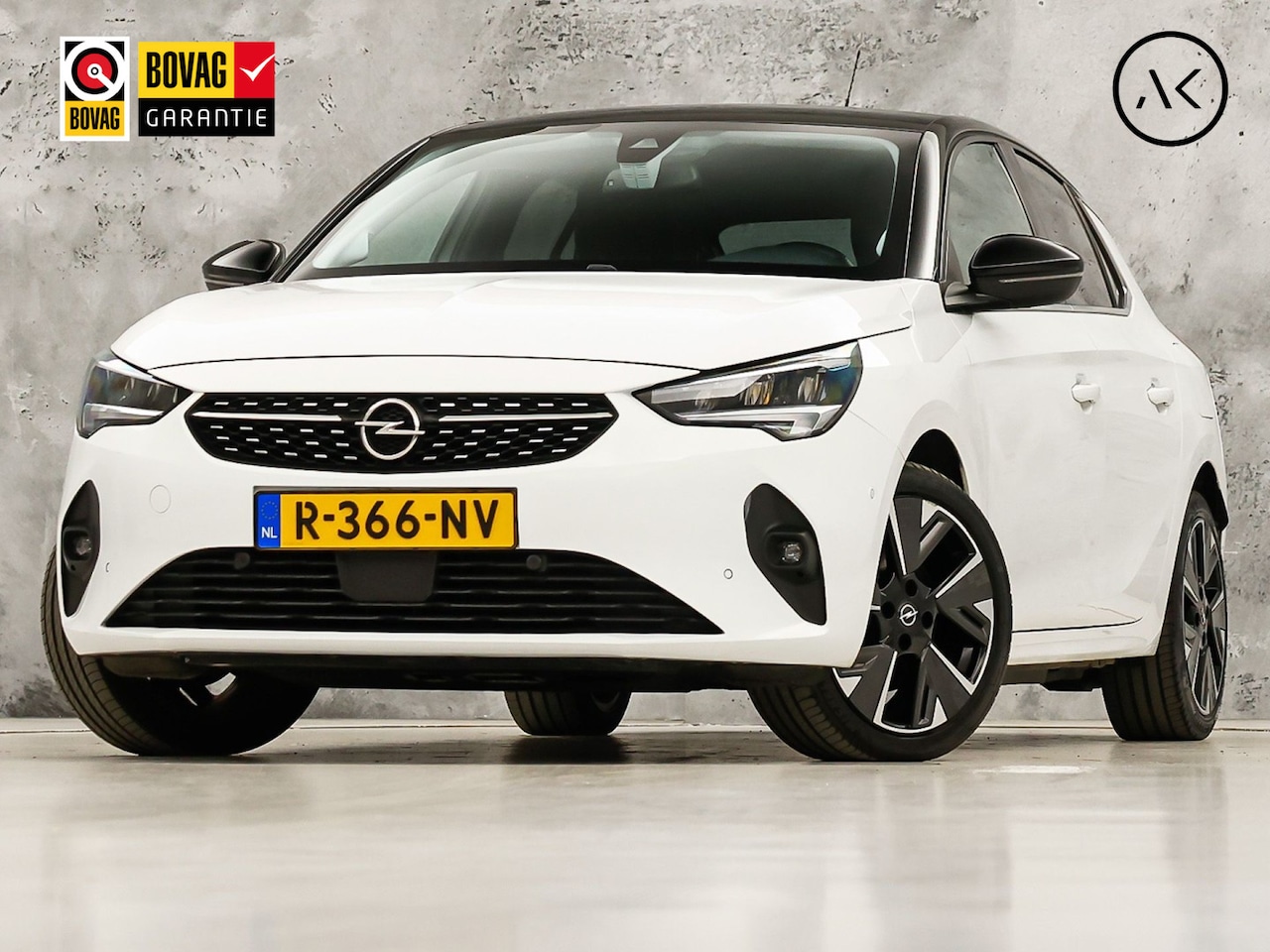 Opel Corsa - Elegance 50 kWh Automaat (SOH 92%, APPLE CARPLAY, GROOT NAVI, 360 CAMERA, SPORTSTOELEN, GE - AutoWereld.nl