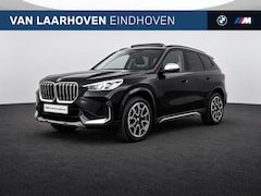 BMW X1 - sDrive20i xLine Automaat / Panoramadak / Sportstoelen / Achteruitrijcamera / Stoelverwarmi