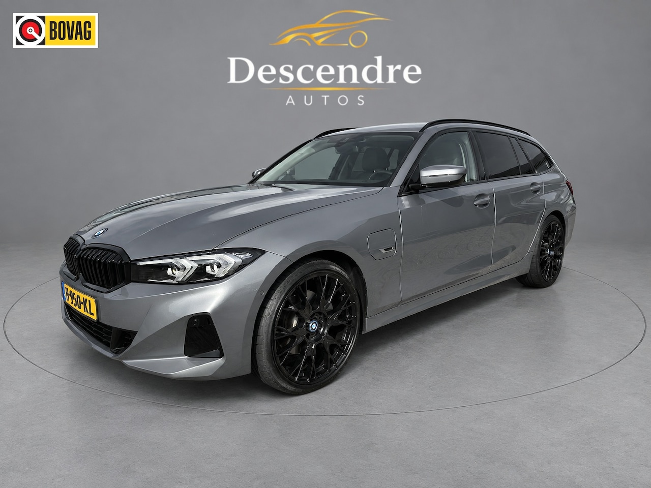 BMW 3-serie Touring - 320e 320e, Black edition, curved dis. 12 maand garantie - AutoWereld.nl