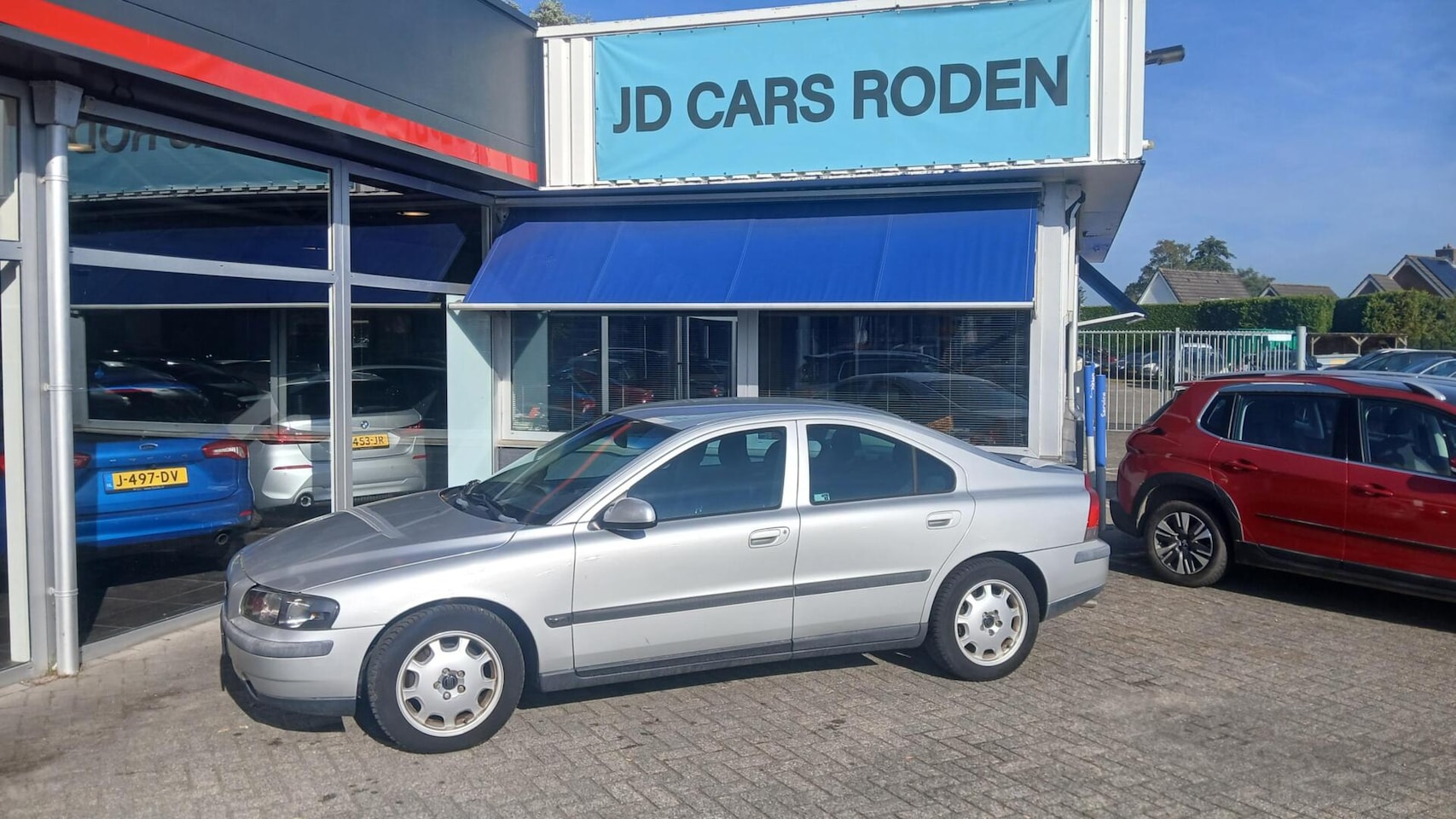 Volvo S60 - 2.4! Apk! Luxe! Koopje! Let op! Ook handel. - AutoWereld.nl